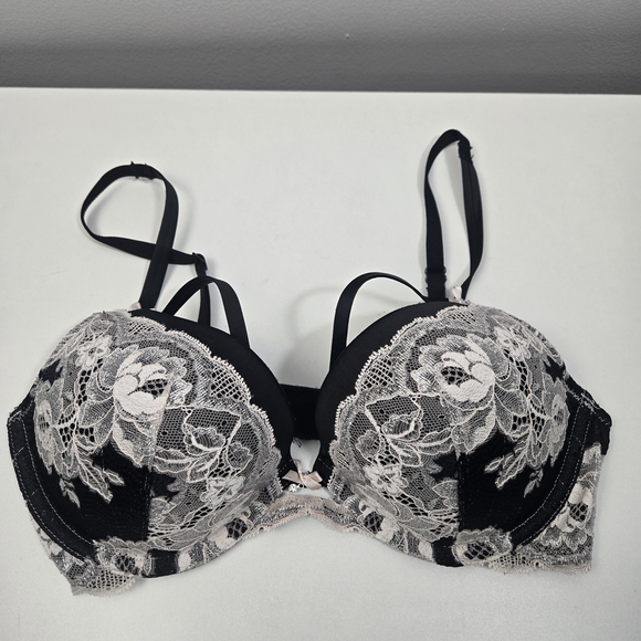 Victoria's Secret Other - Victoria's Secret Black Bra with White Lace Detail
